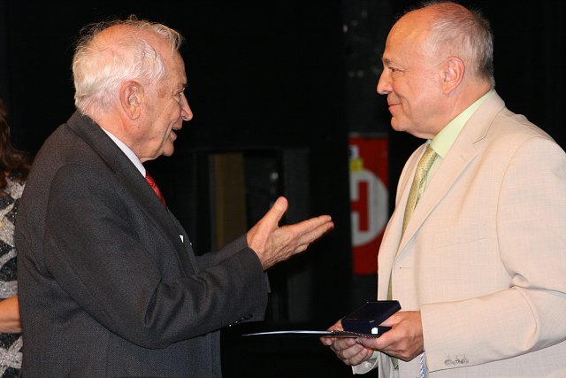 img00015.jpg