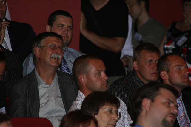 img00016.jpg